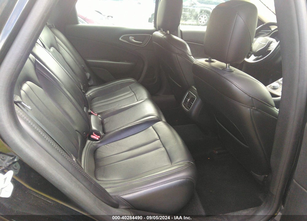 2016 CHRYSLER 200 VIN: 1C3CCCAB5GN178445