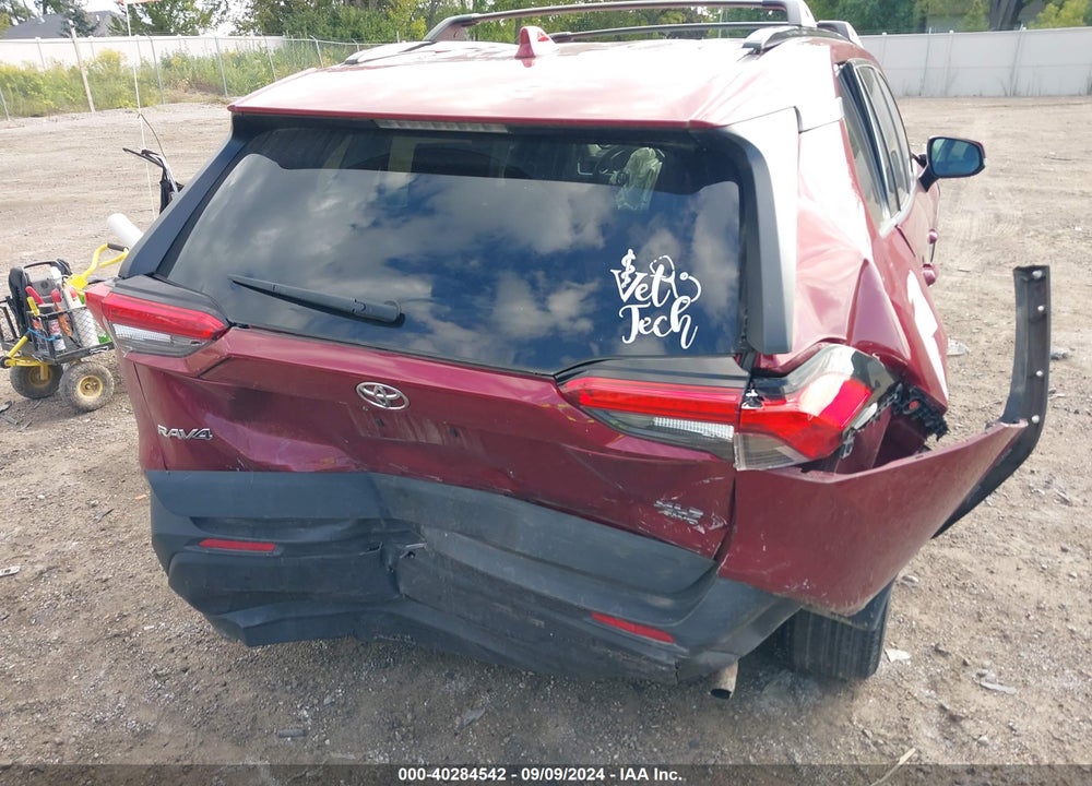 2020 TOYOTA RAV4 XLE VIN: 2T3P1RFV5LC087480