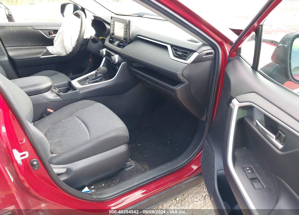 2020 TOYOTA RAV4 XLE VIN: 2T3P1RFV5LC087480