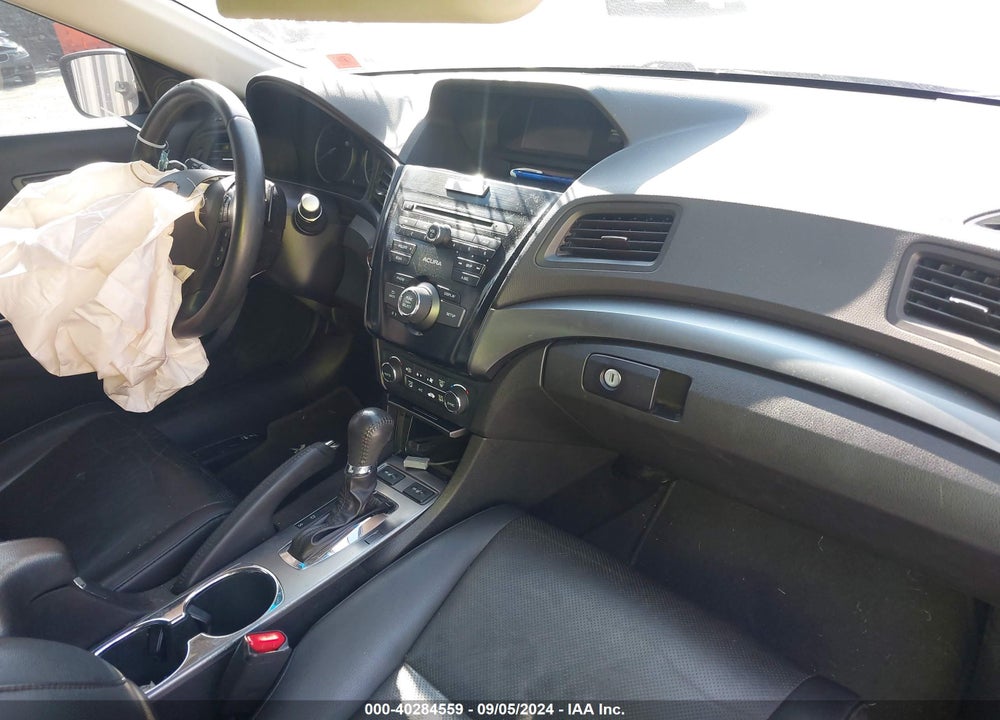2014 ACURA ILX 2.0L VIN: 19VDE1F33EE014296