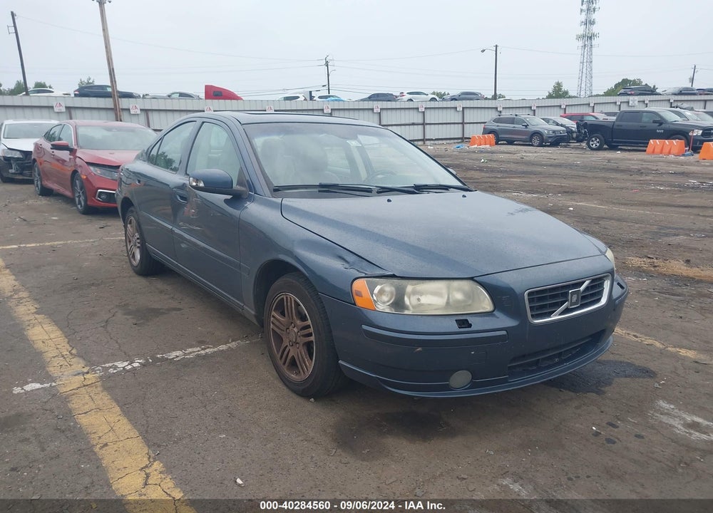 2008 VOLVO S60 2.5T VIN: YV1RS592782681528