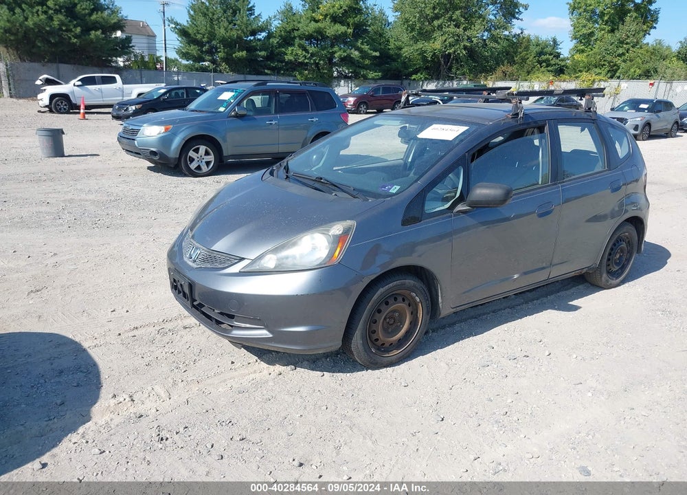2011 HONDA FIT VIN: JHMGE8G38BS000431