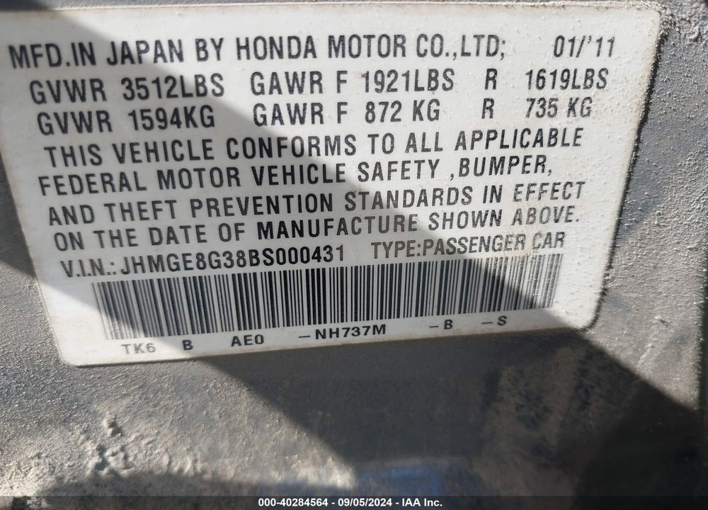 2011 HONDA FIT VIN: JHMGE8G38BS000431