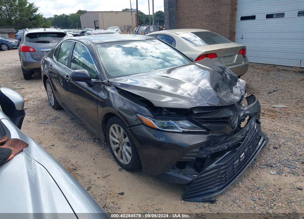 2018 TOYOTA CAMRY LE VIN: JTNB11HK4J3003531