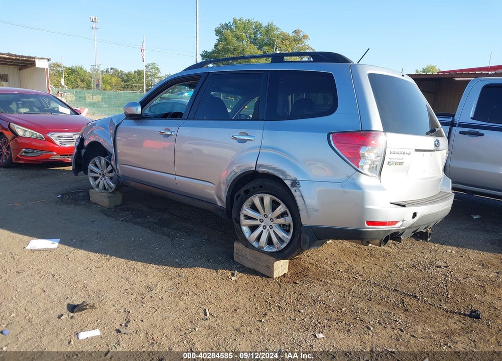 2012 SUBARU FORESTER 2.5X PREMIUM VIN: JF2SHADC7CH415464