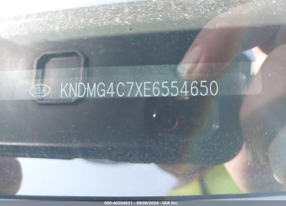 2014 KIA SEDONA LX VIN: KNDMG4C7XE6554650
