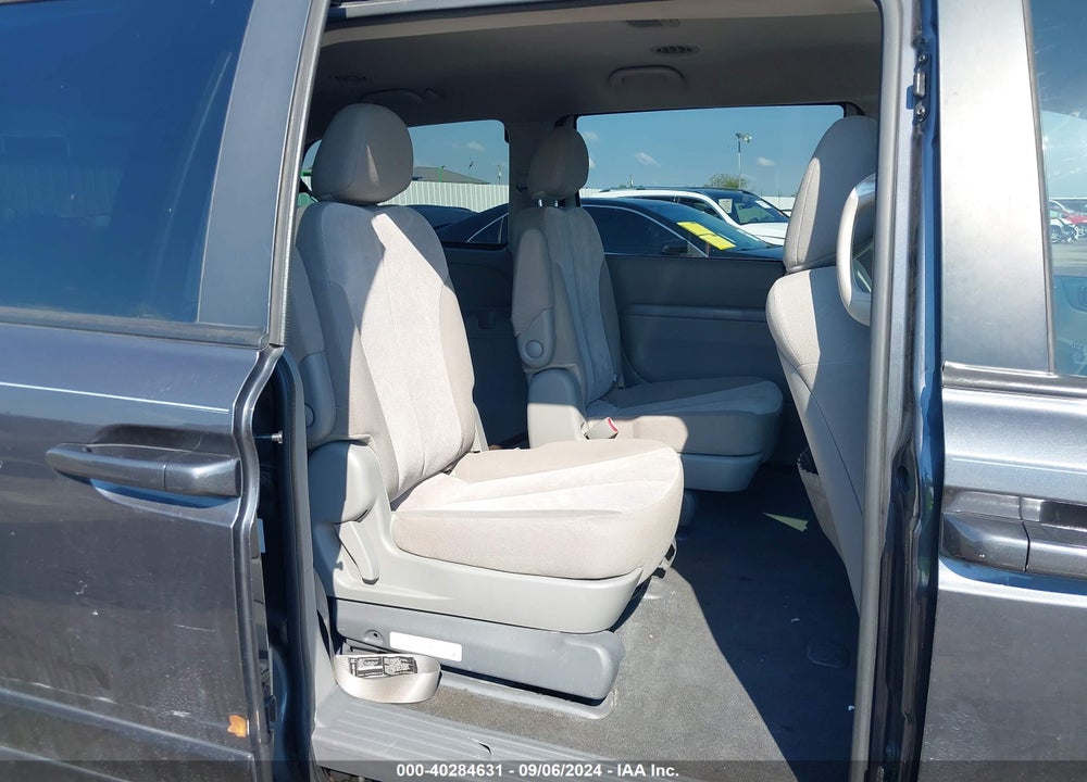 2014 KIA SEDONA LX VIN: KNDMG4C7XE6554650