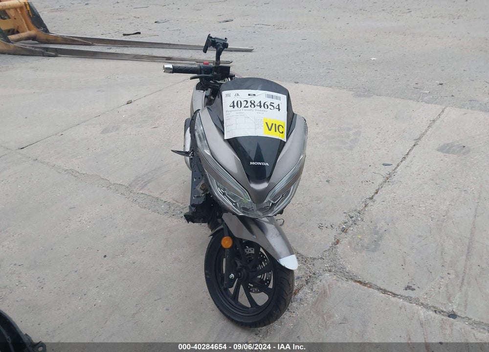2019 HONDA WW150 VIN: RLHKF3006KY002090