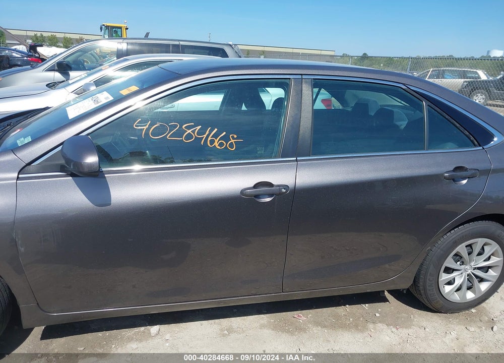 2015 TOYOTA CAMRY LE VIN: 4T1BF1FK8FU015980