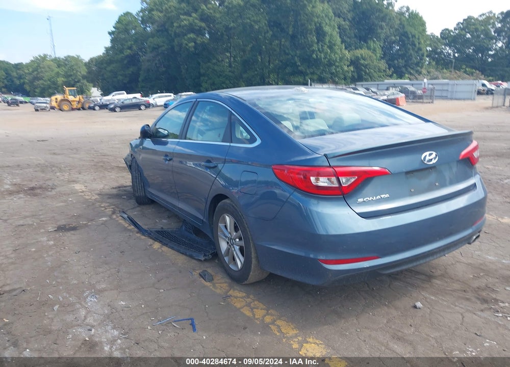 2015 HYUNDAI SONATA SE VIN: 5NPE24AF1FH150611