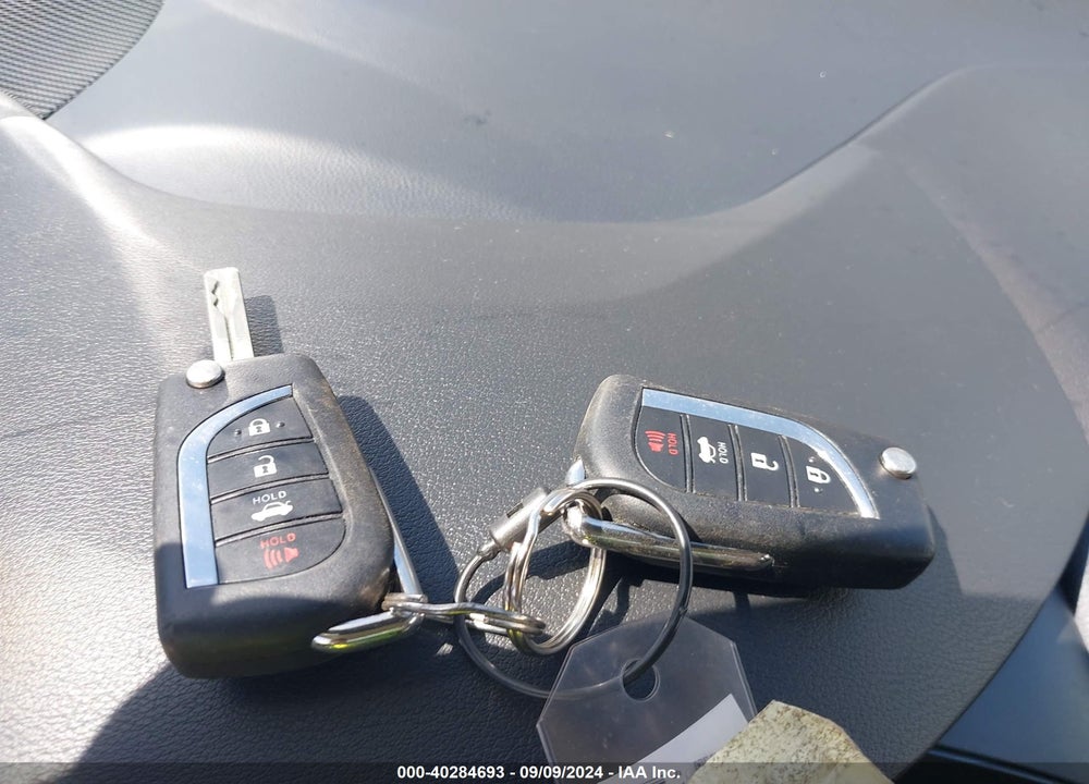 2022 TOYOTA COROLLA LE VIN: 5YFEPMAE5NP279963