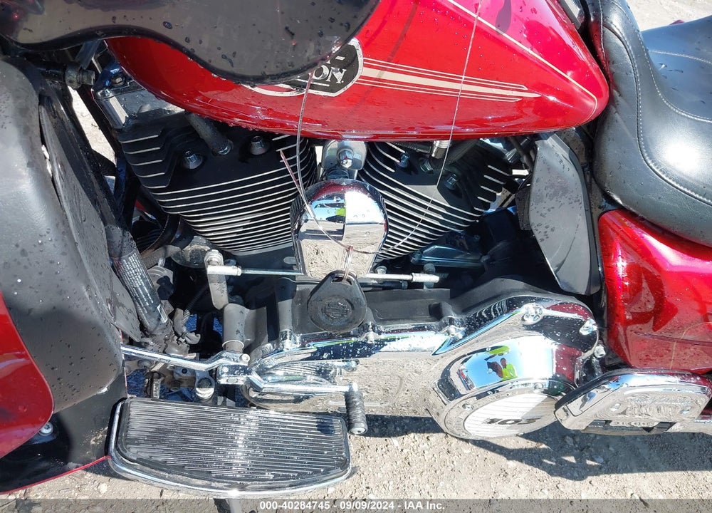 2012 HARLEY-DAVIDSON FLHTCU ULTRA CLASSIC ELECTRA GLD VIN: 1HD1FCM19CB648306