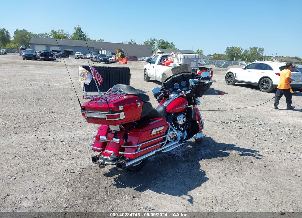 2012 HARLEY-DAVIDSON FLHTCU ULTRA CLASSIC ELECTRA GLD VIN: 1HD1FCM19CB648306