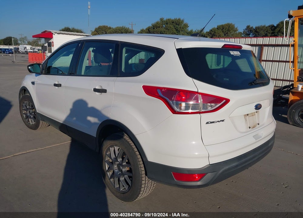 2013 FORD ESCAPE S VIN: 1FMCU0F79DUD17520