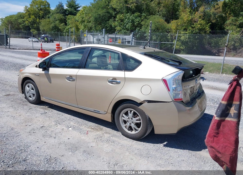2011 TOYOTA PRIUS THREE VIN: JTDKN3DU6B1353901