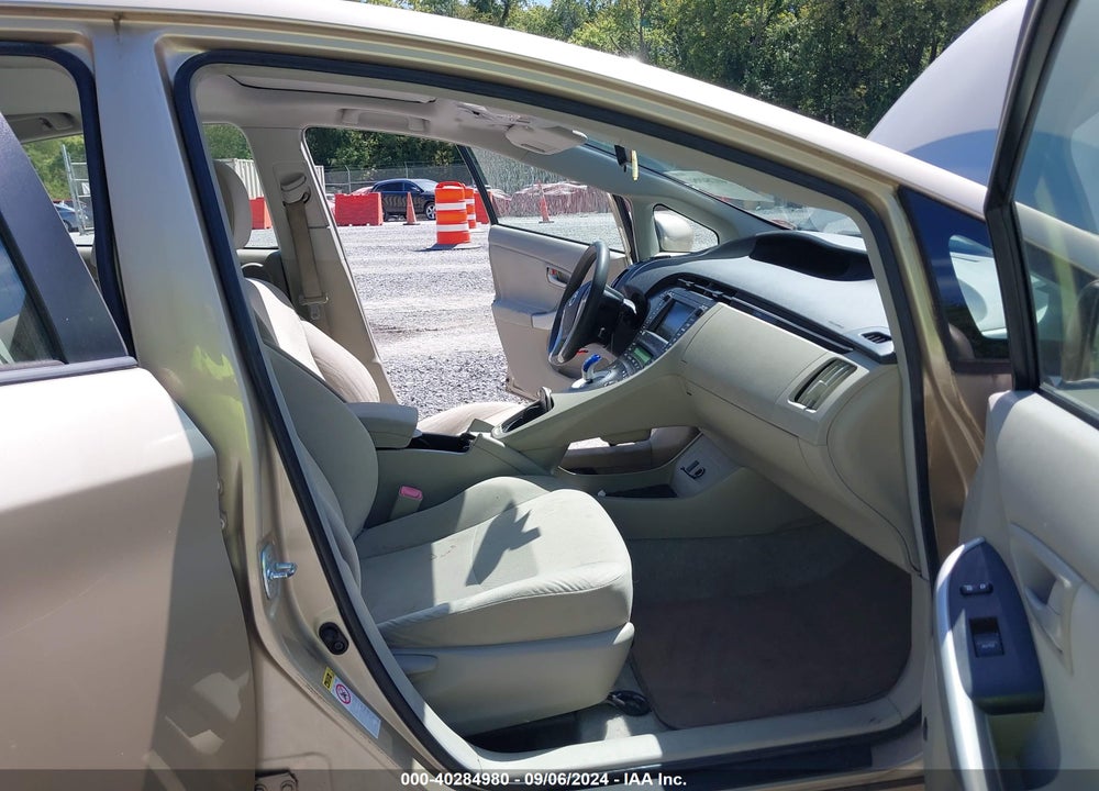 2011 TOYOTA PRIUS THREE VIN: JTDKN3DU6B1353901