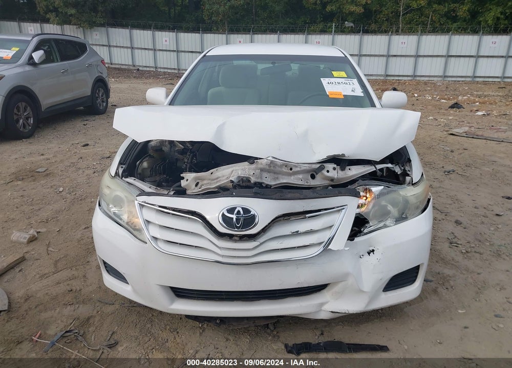 2011 TOYOTA CAMRY LE VIN: 4T1BF3EK2BU739669