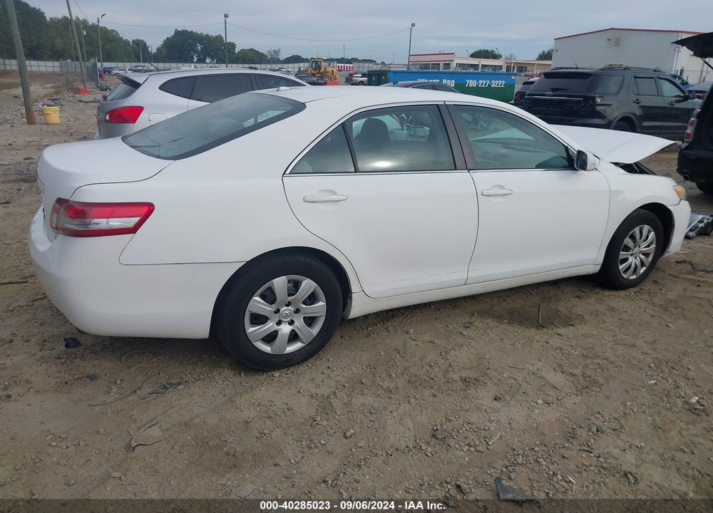 2011 TOYOTA CAMRY LE VIN: 4T1BF3EK2BU739669
