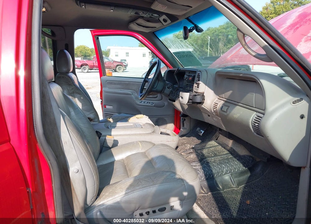 1999 CHEVROLET TAHOE LS VIN: 1GNEK13R0XJ531906