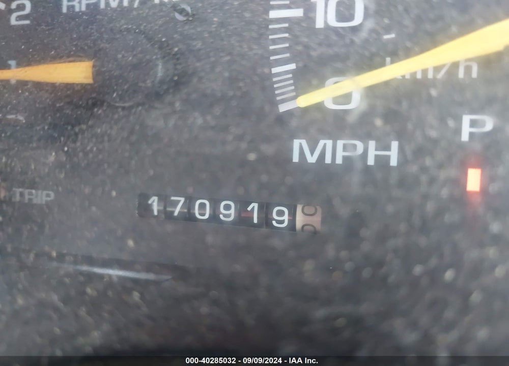 1999 CHEVROLET TAHOE LS VIN: 1GNEK13R0XJ531906