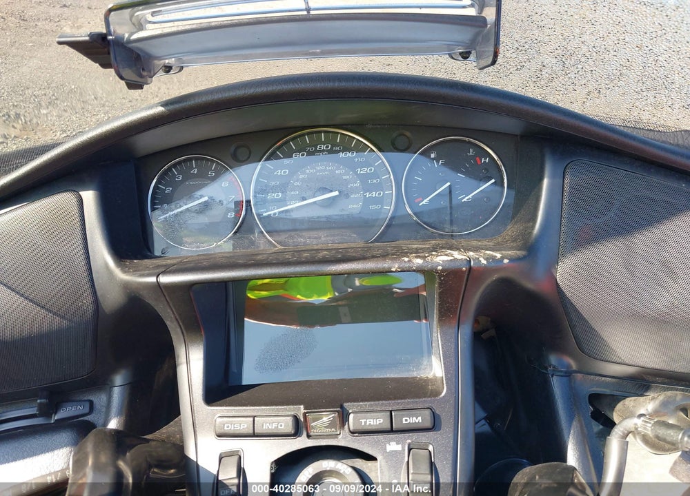 2015 HONDA GL1800 VIN: JH2SC68W7FK100063
