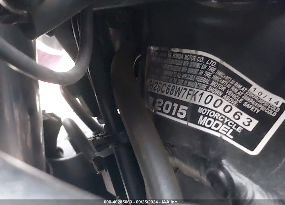 2015 HONDA GL1800 VIN: JH2SC68W7FK100063