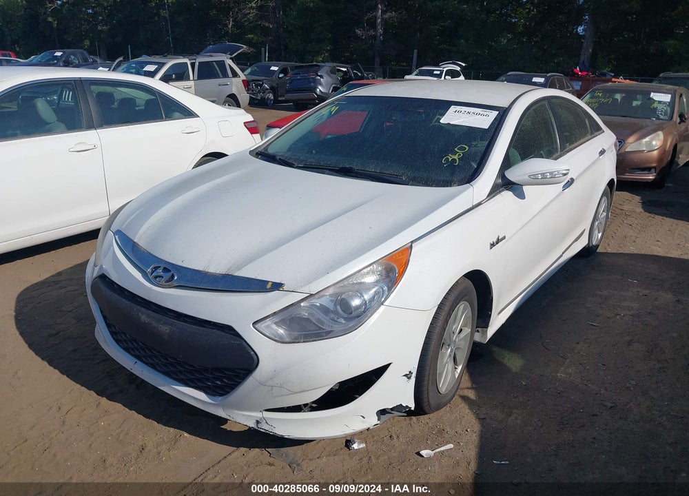2014 HYUNDAI SONATA HYBRID VIN: KMHEC4A4XEA114400