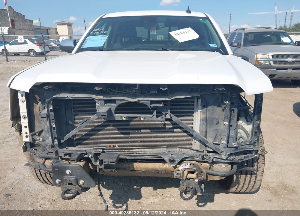 2018 GMC SIERRA 1500 SLT VIN: 3GTU2NEC8JG189747