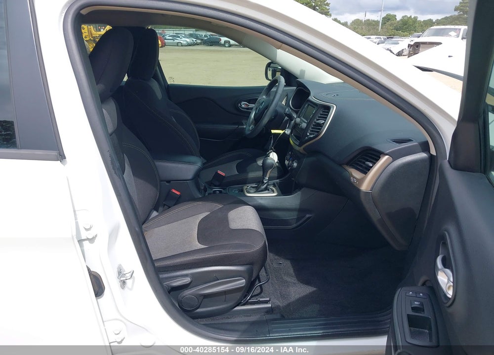 2015 CHERO JEEP KEE SPORT VIN: 1C4PJLABXFW535971