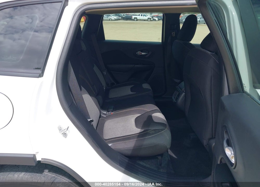 2015 CHERO JEEP KEE SPORT VIN: 1C4PJLABXFW535971
