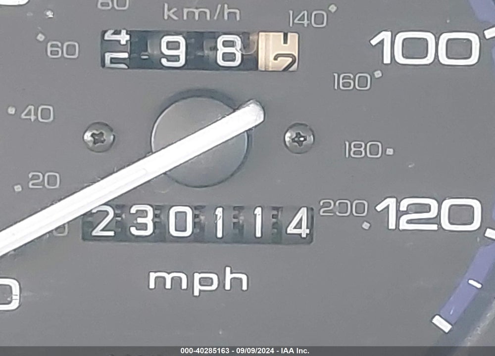 2000 HONDA CIVIC LX VIN: 1HGEJ6570YL044829