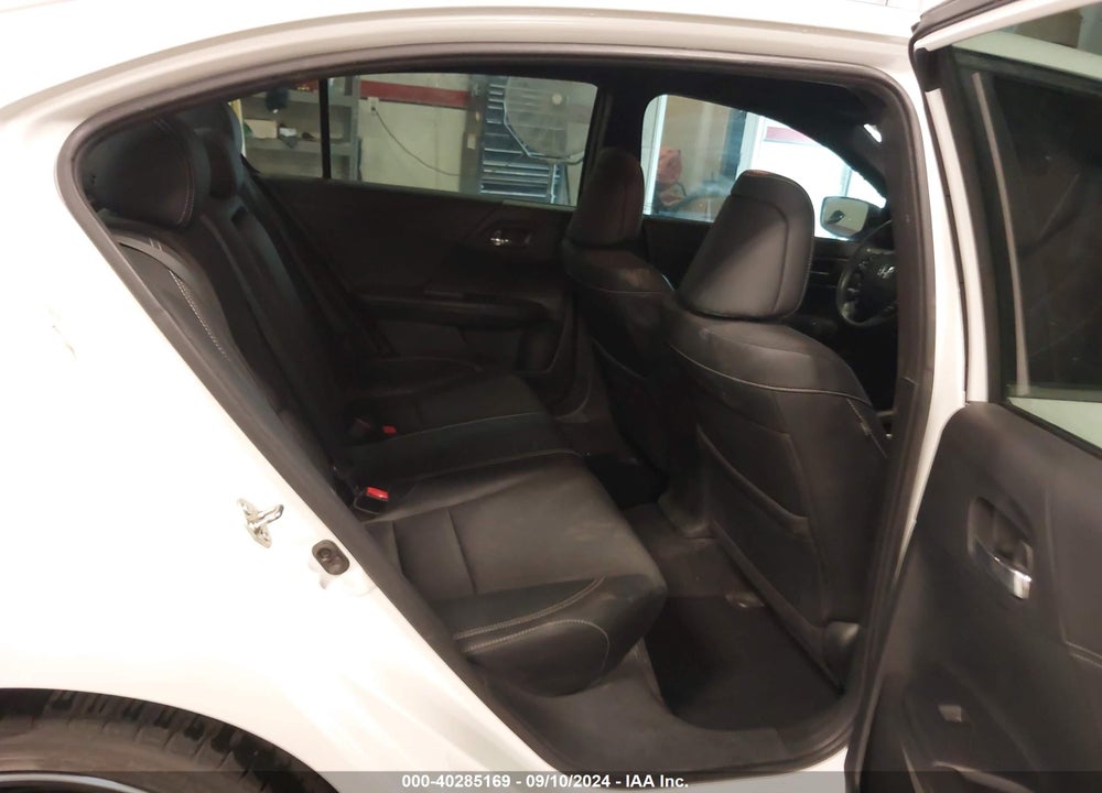 2016 HONDA ACCORD SPORT VIN: 1HGCR2F61GA164096