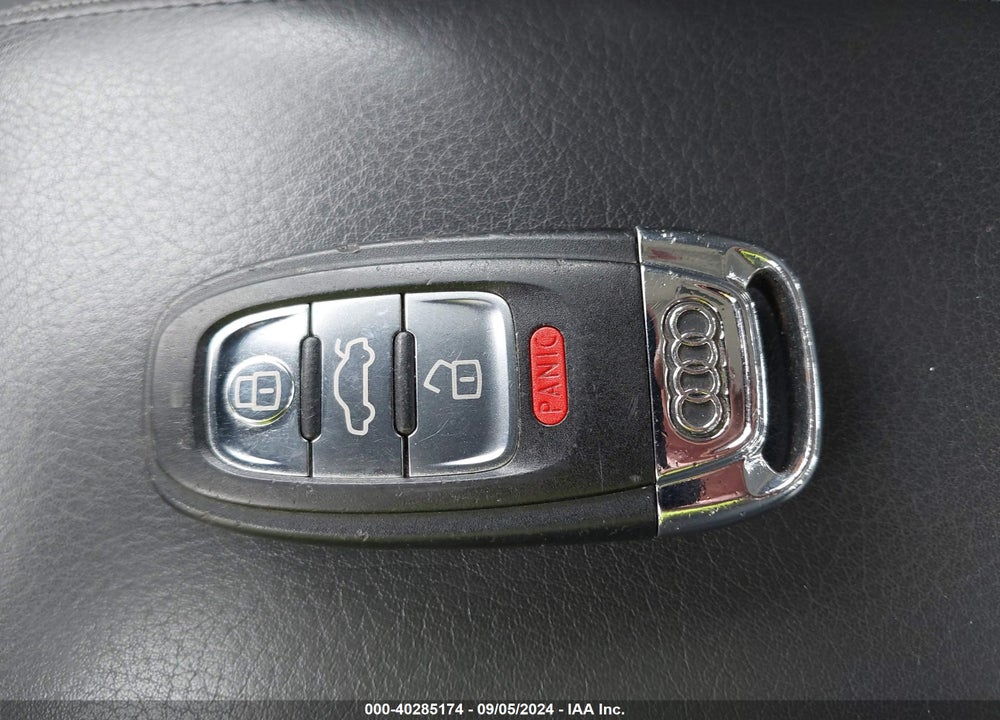 2013 AUDI A4 2.0T PREMIUM VIN: WAUAFAFL5DN027615
