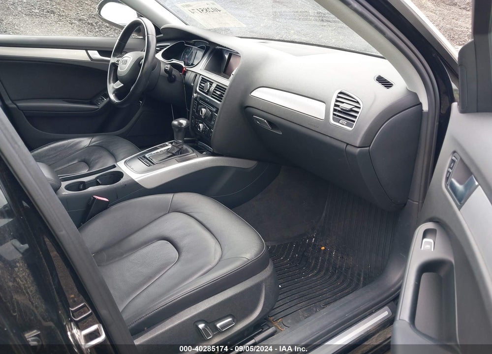 2013 AUDI A4 2.0T PREMIUM VIN: WAUAFAFL5DN027615