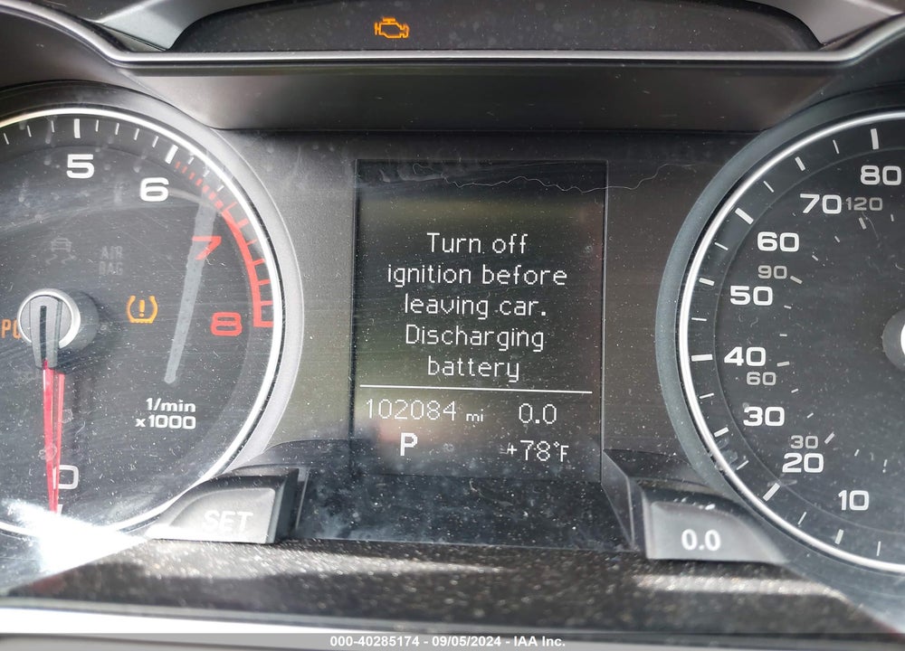 2013 AUDI A4 2.0T PREMIUM VIN: WAUAFAFL5DN027615