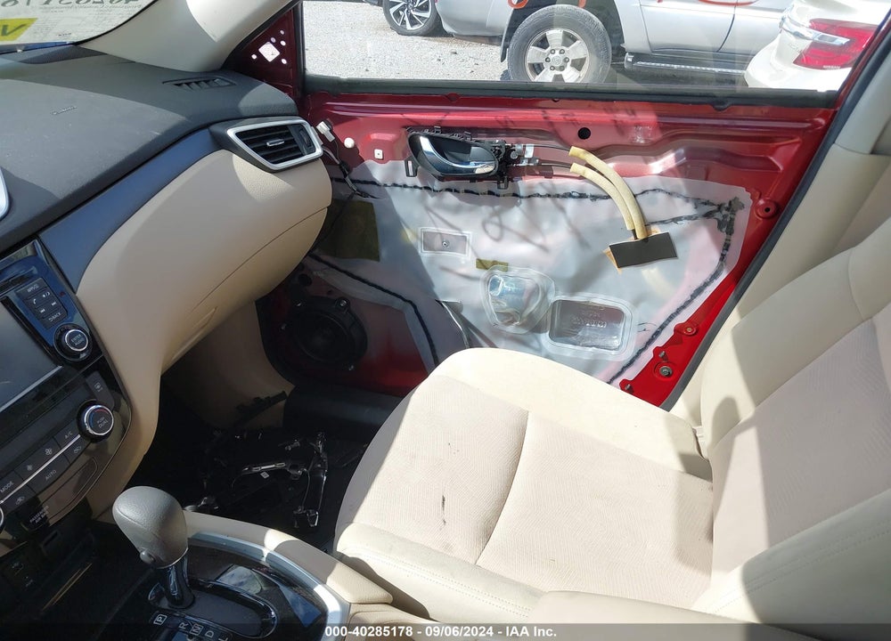 2016 NISSAN ROGUE SV VIN: JN8AT2MV7GW141186