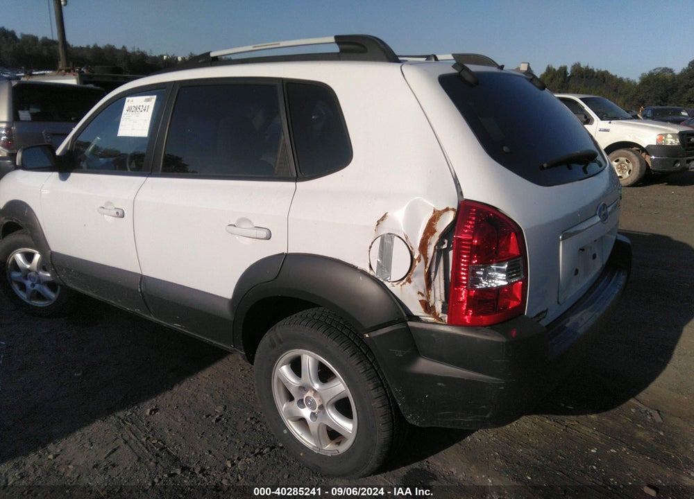 2005 HYUNDAI TUCSON GLS/LX VIN: KM8JN12D65U081965