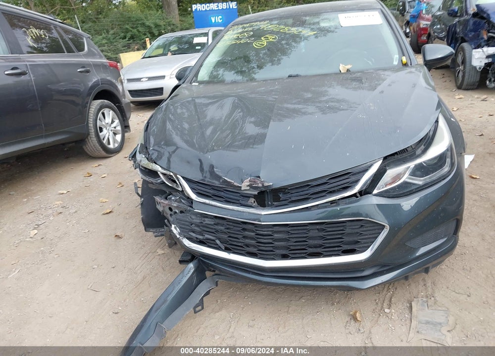 2018 CHEVROLET CRUZE LT AUTO VIN: 1G1BE5SM9J7233402