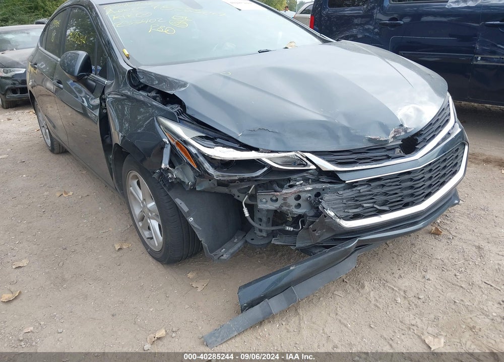 2018 CHEVROLET CRUZE LT AUTO VIN: 1G1BE5SM9J7233402