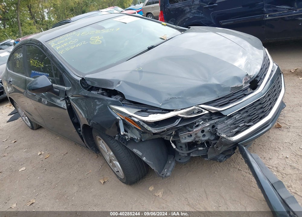 2018 CHEVROLET CRUZE LT AUTO VIN: 1G1BE5SM9J7233402