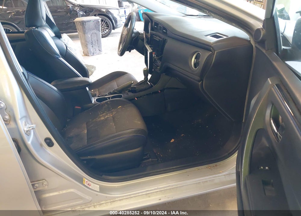 2017 TOYOTA COROLLA SE VIN: 2T1BURHE3HC823976