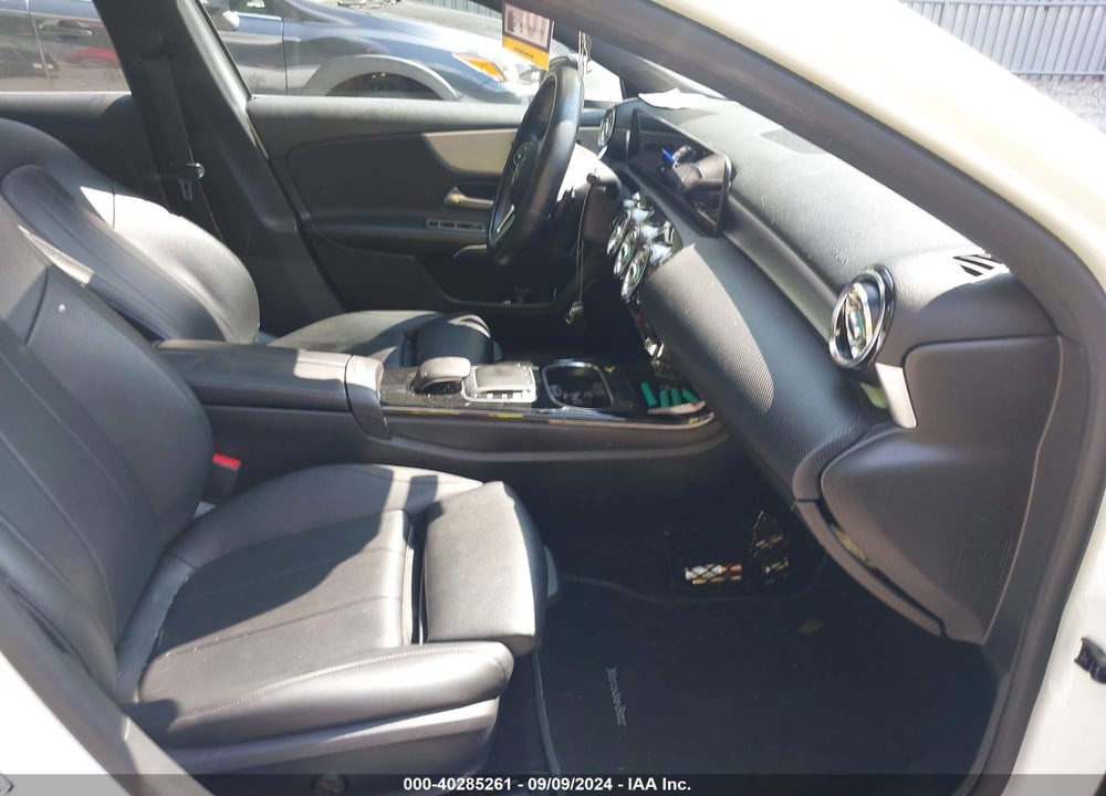 2019 MERCEDES-BENZ A 220 VIN: WDD3G4FB3KW000783
