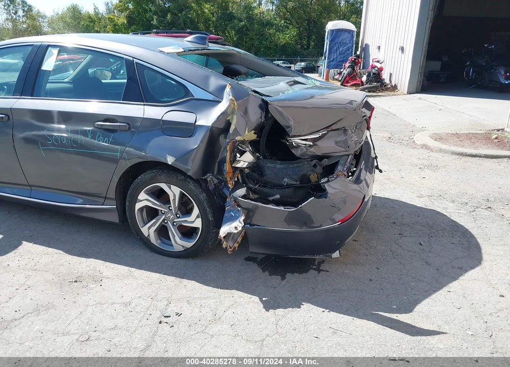 2020 HONDA ACCORD VIN: 1HGCV1F52LA086855