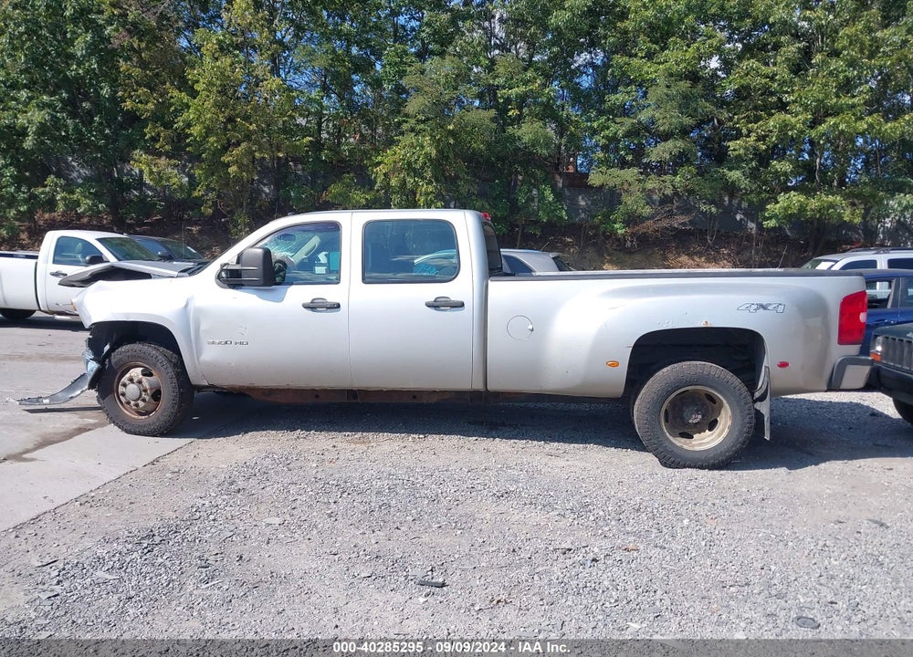 2013 GMC SIERRA 3500HD WORK TRUCK VIN: 1GT422CG6DF233156