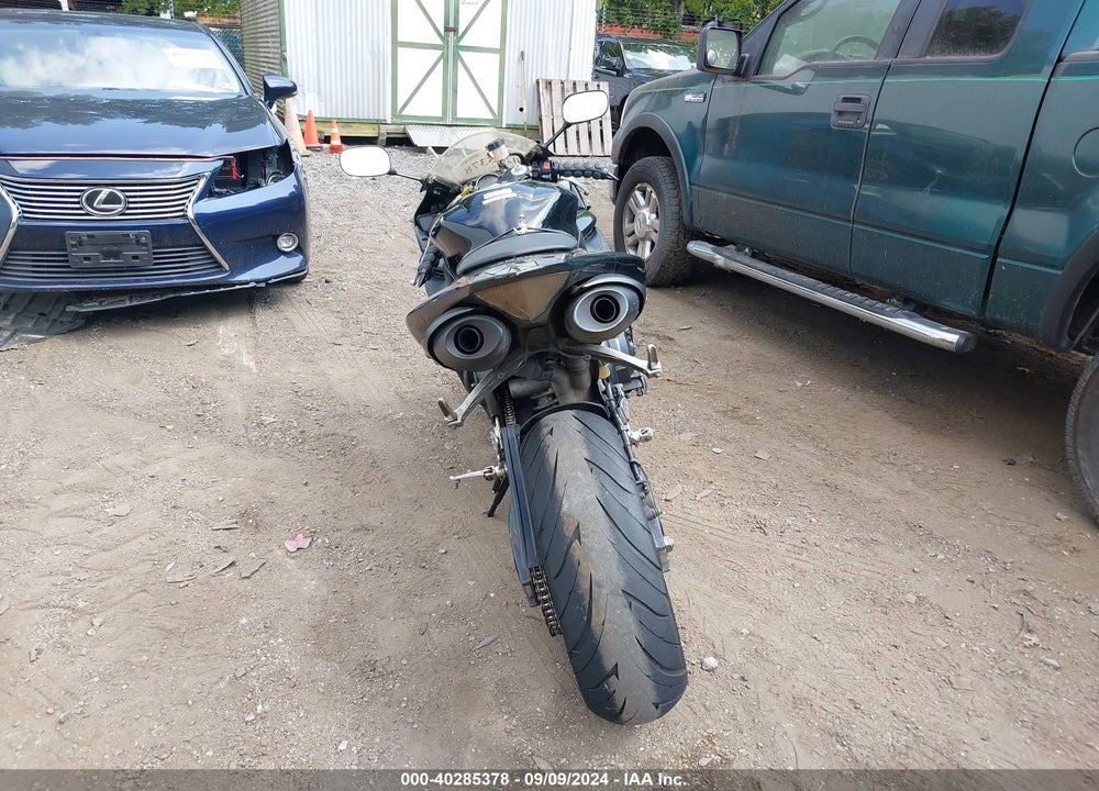 2005 YAMAHA YZFR1 VIN: JYARN13E05A012457
