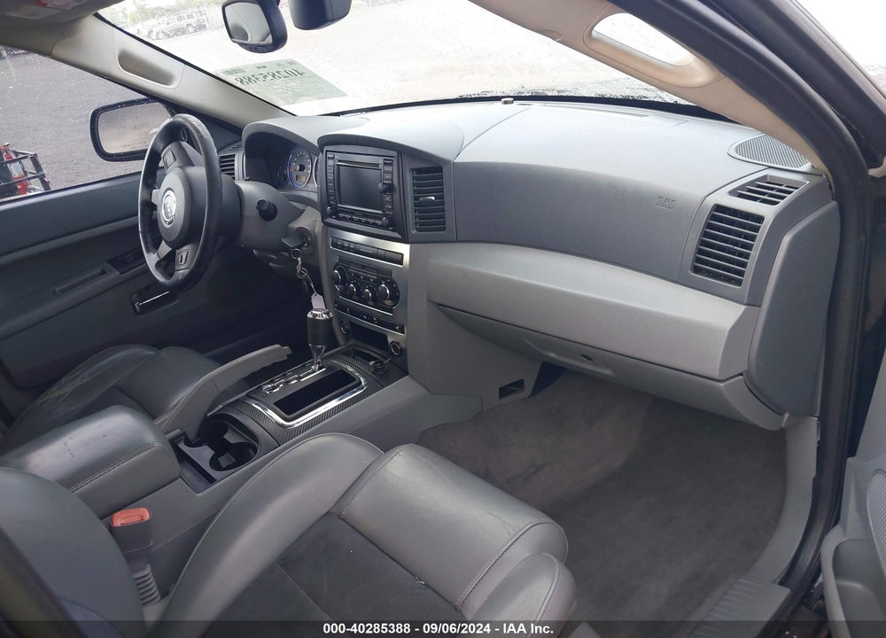 2006 JEEP GRAND CHEROKEE SRT8 VIN: 1J8HR78306C209495