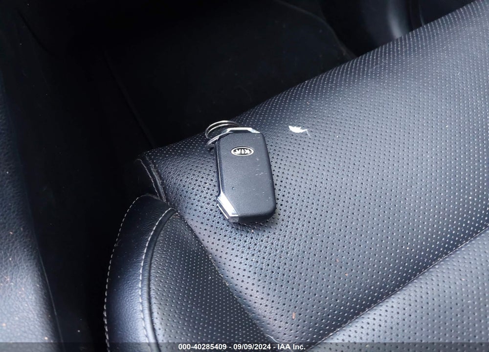 2021 KIA SPORTAGE EX VIN: KNDPNCAC0M7858818