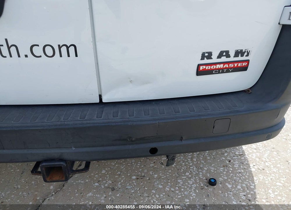 2017 RAM PROMASTER CITY TRADESMAN VIN: ZFBERFABXH6E14187
