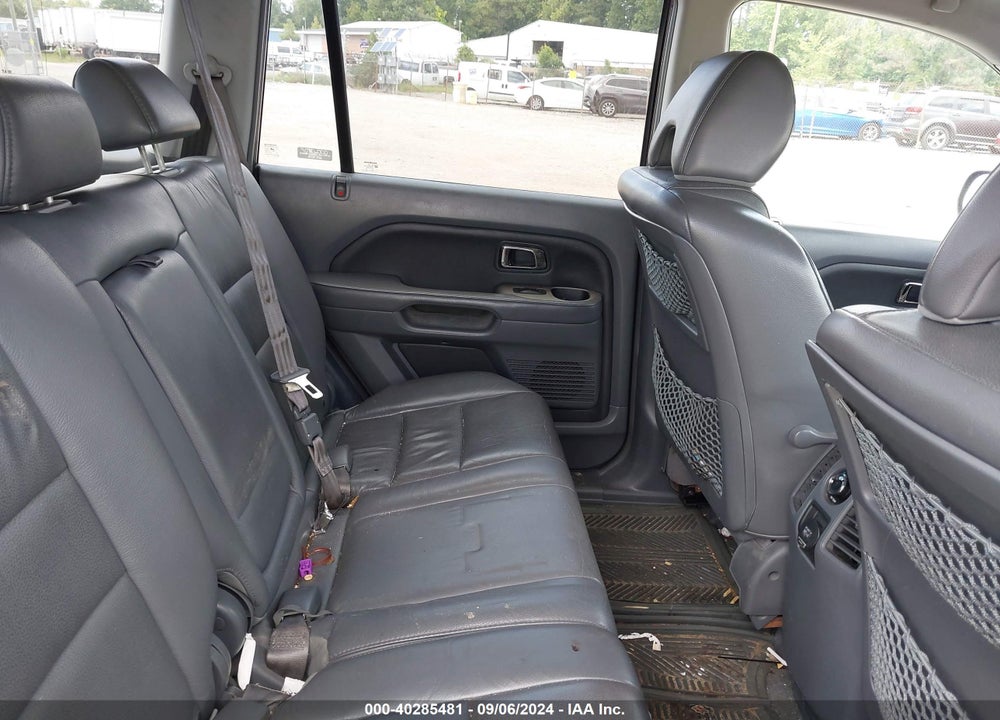2007 HONDA PILOT EX-L VIN: 5FNYF18587B011217