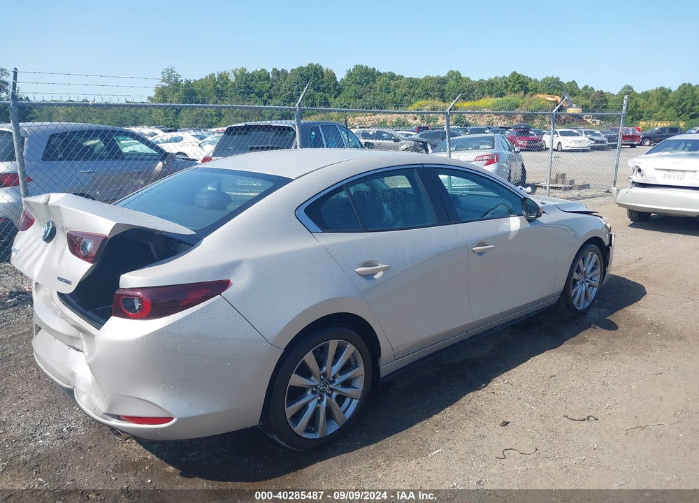 2022 MAZDA 3 SELECT VIN: 3MZBPABL2NM308953